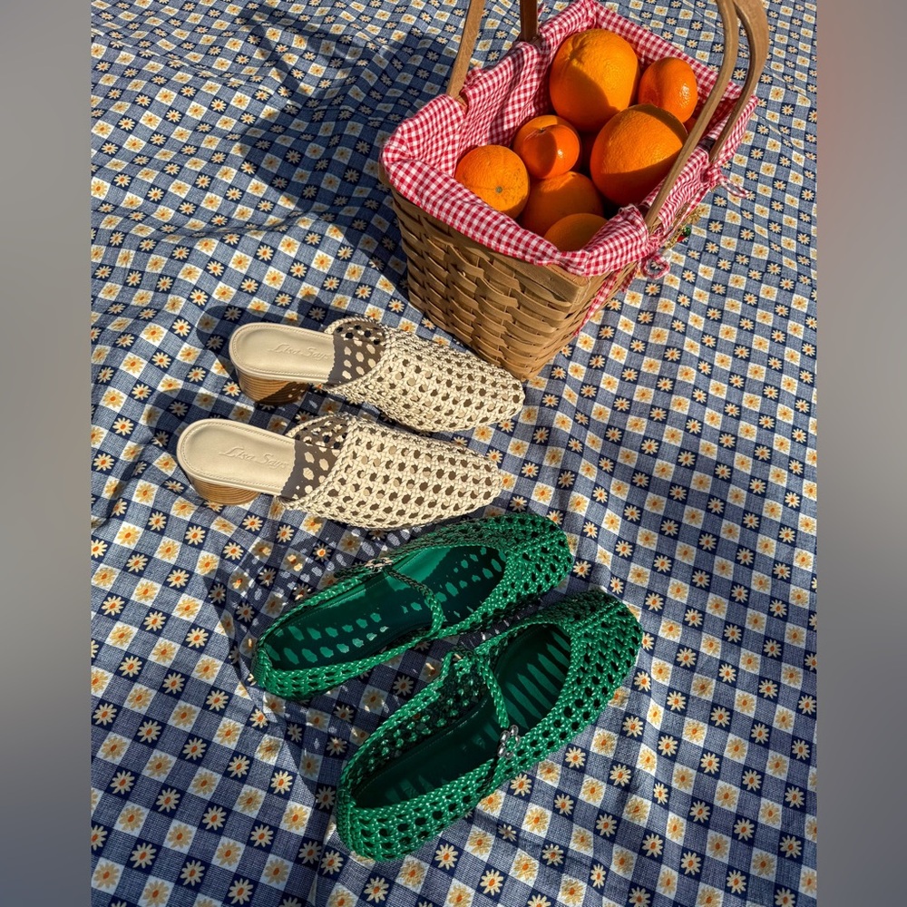LISA SAYS GAH Candice Shoe in Green - Picture 3 of 16
